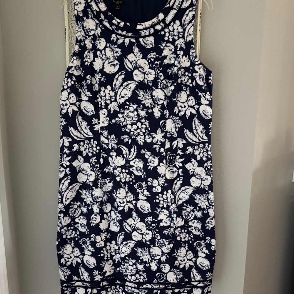 Ladies Talbot sleeveless cotton Dress. Size 12P $20